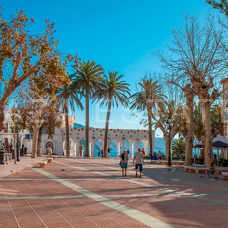 Magnifico Apartamento Al Lado De La Playa Torrecilla En Nerja Apartment Luaran gambar